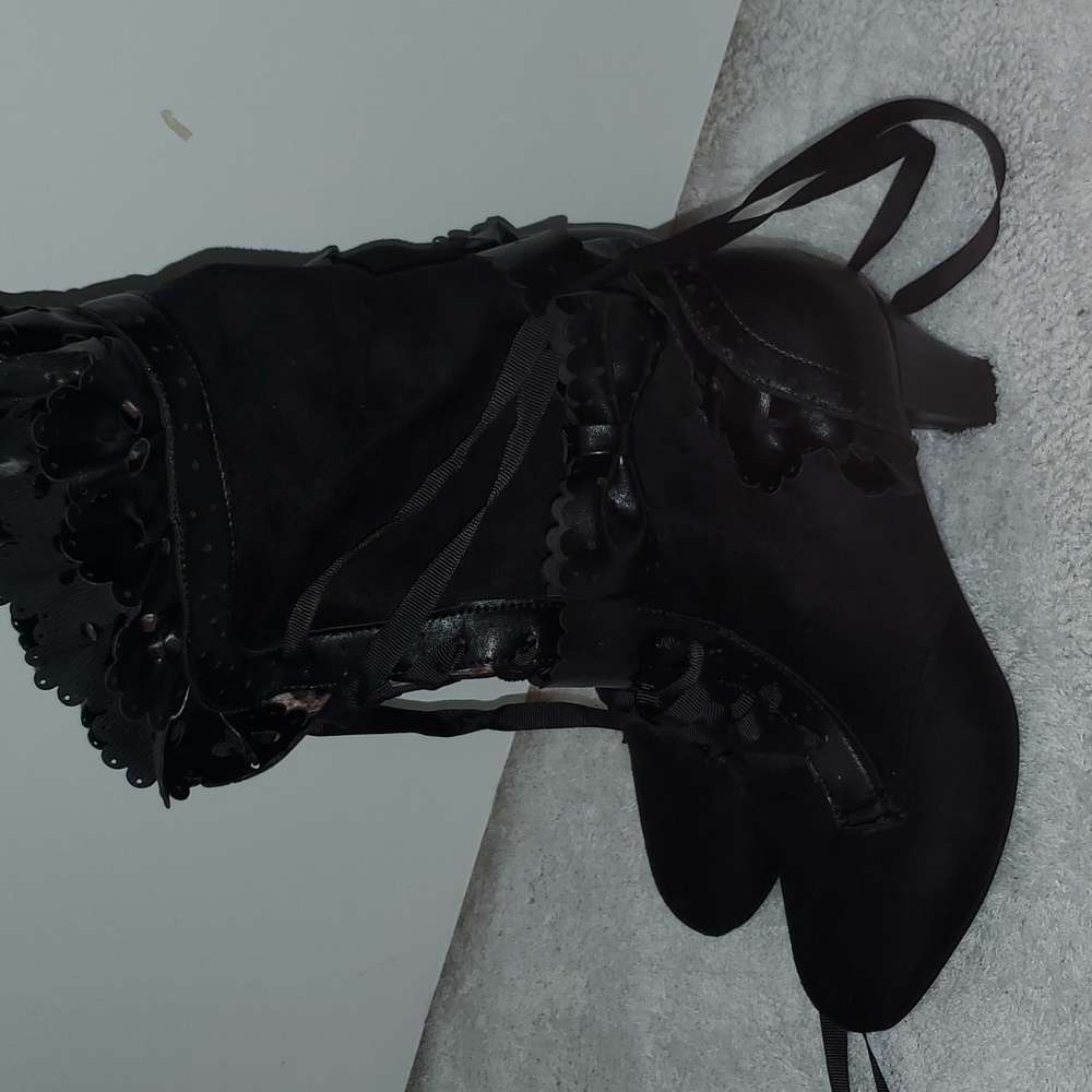 Boots never worn size 38